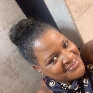 Meet your Posher, Paulette